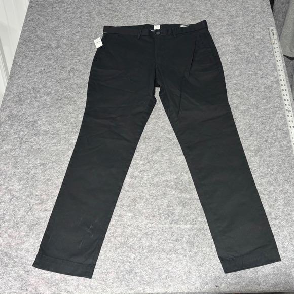 GAP Other - GAP Pants Men's Size 34x32 Black Athletic Fit Black Straight Leg‎ Chino NWT